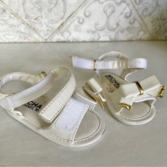 Michael Kors - White Baby Joy Kiera Sandals- Size 3 - Picture 7 of 11
